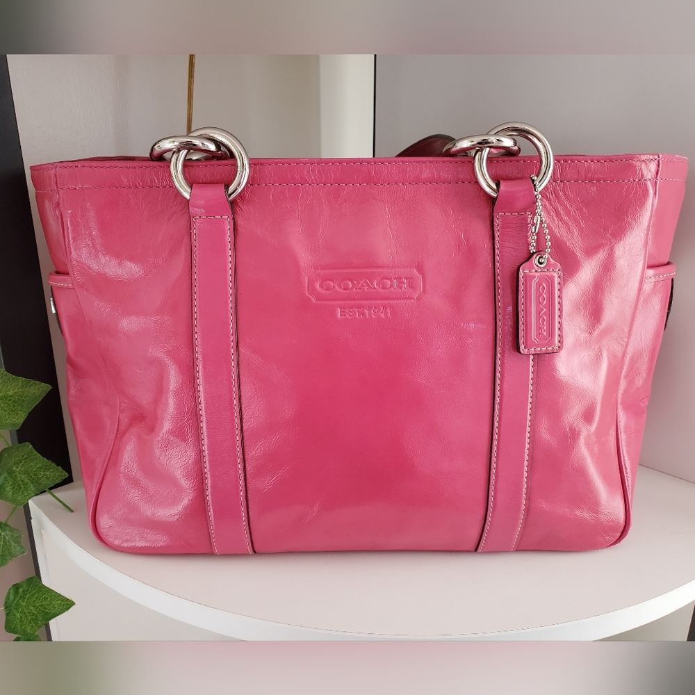 EUC Coach Hot Pink Patent Leather tote